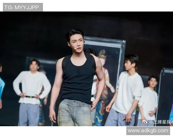 《张艺兴新剧首播破亿话题不断 粉丝热议剧情与演技双重突破》